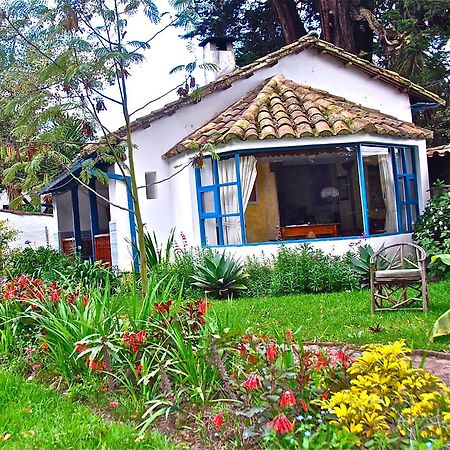 Hacienda Cusin Hotell Otavalo Exteriör bild