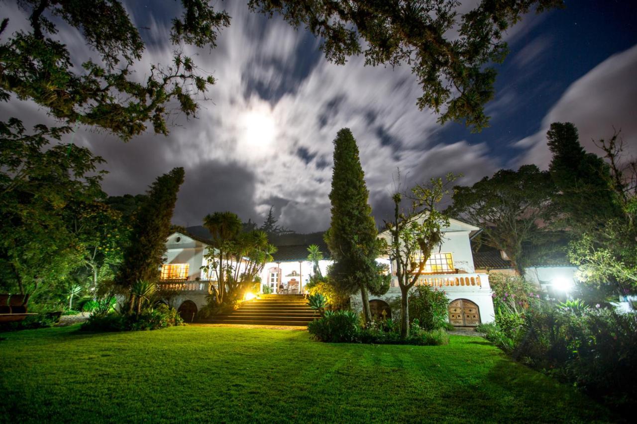 Hacienda Cusin Hotell Otavalo Exteriör bild
