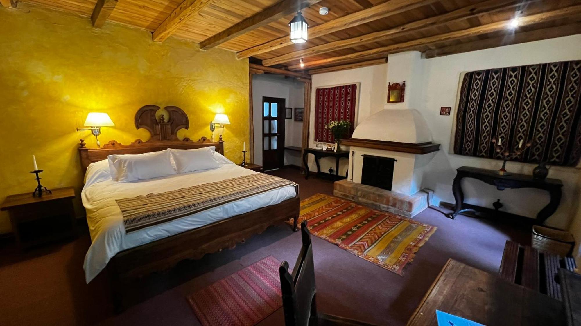 Hacienda Cusin Hotell Otavalo Exteriör bild